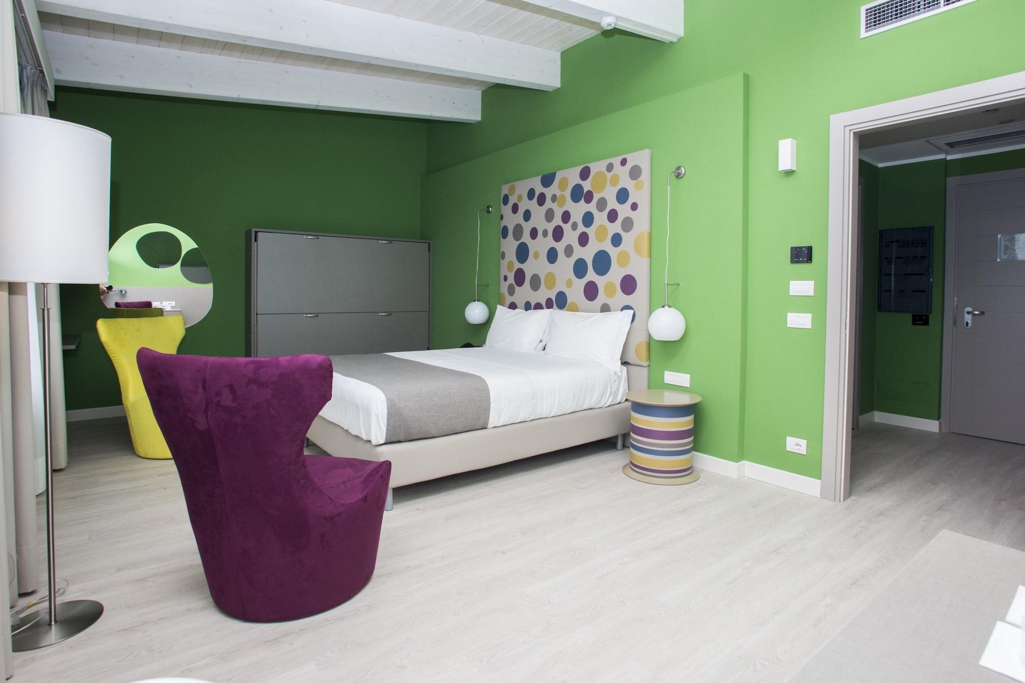 Hotel Diamante Mhotel 4*